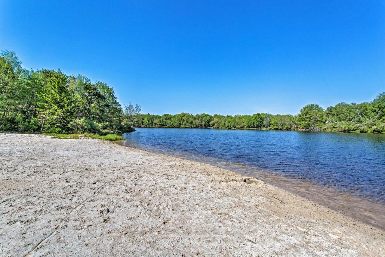Pet-friendly Abode Near Lakes And Resorts!