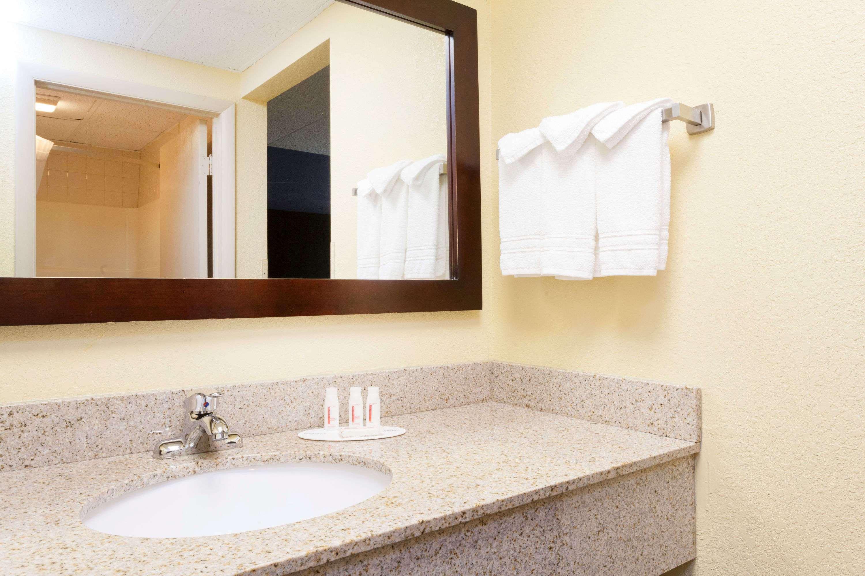 Days By Wyndham Barre Hotel 2*