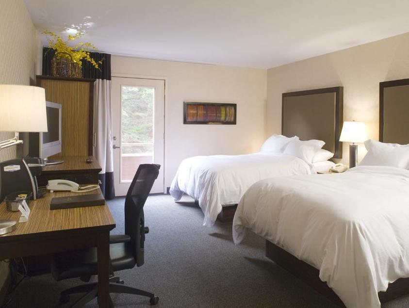 Hotel The Woodlands 4*
