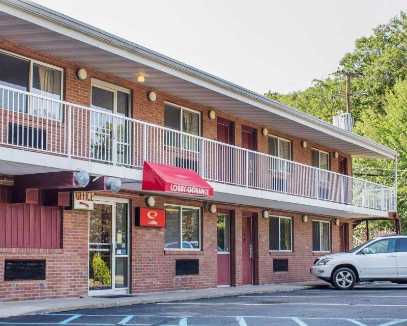 Econo & Harmony - Pocono Mountains Area 2* White Haven
