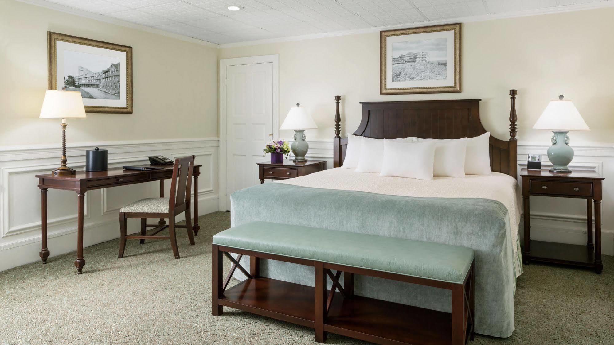 And 3* Pocono Manor