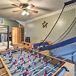 Family Home With Hot Tub, Close To Lake And Hiking!