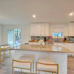 Luxury Pocono Home W/Glamping Tent. Near Lake/Ski