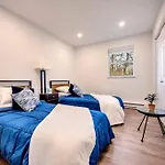 Luxury Pocono Home W/Glamping Tent. Near Lake/Ski
