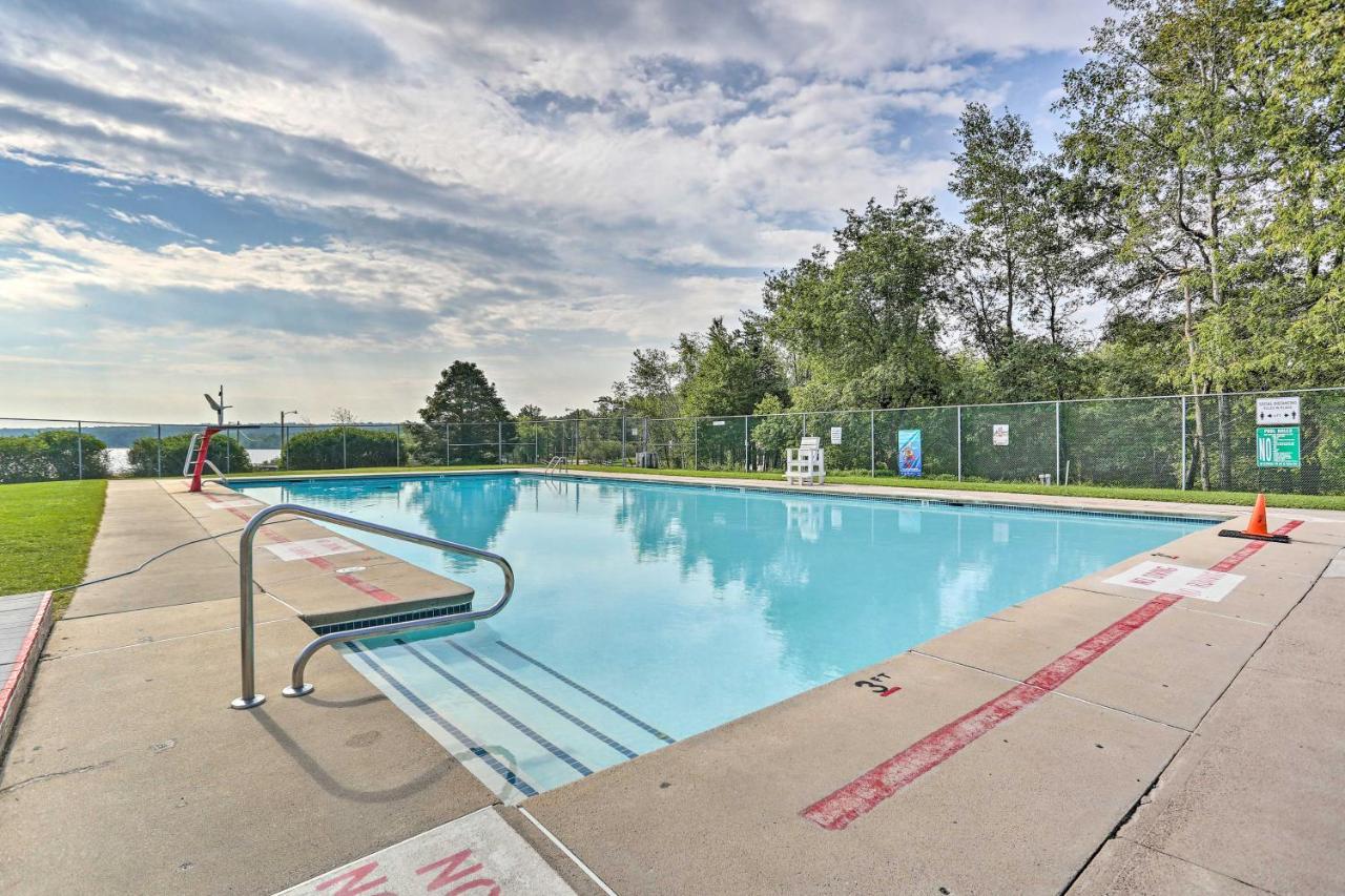 Family With Hot Tub, Close To And Hiking! Holiday home Albrightsville