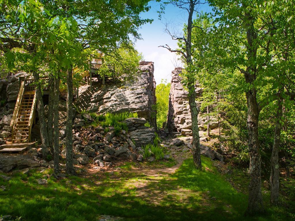 Resort Split Rock
