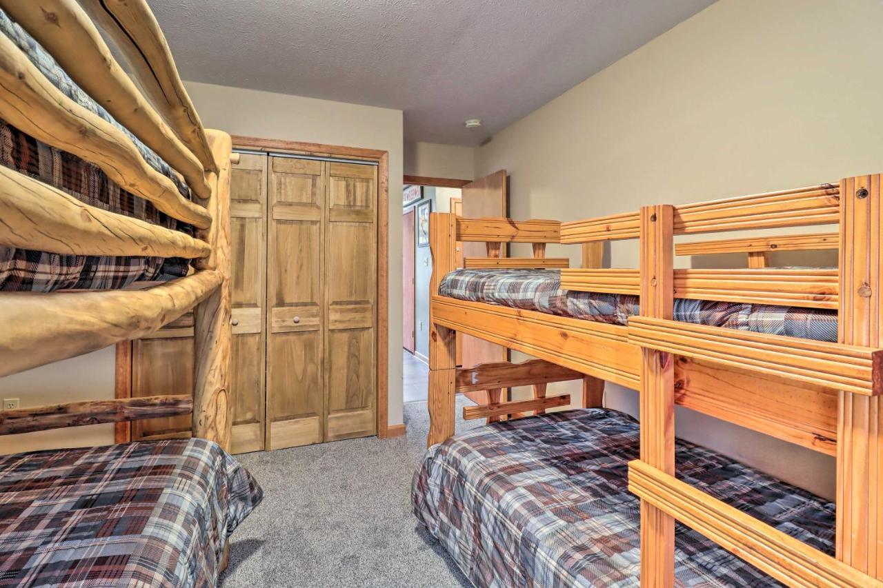 Family With Hot Tub, Close To And Hiking!
