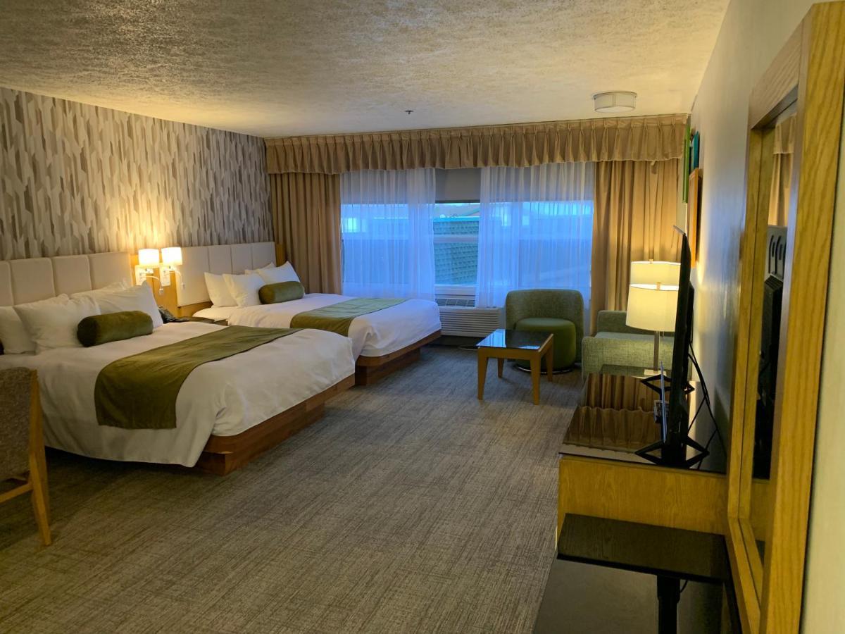 Split Rock Resort Lake Harmony