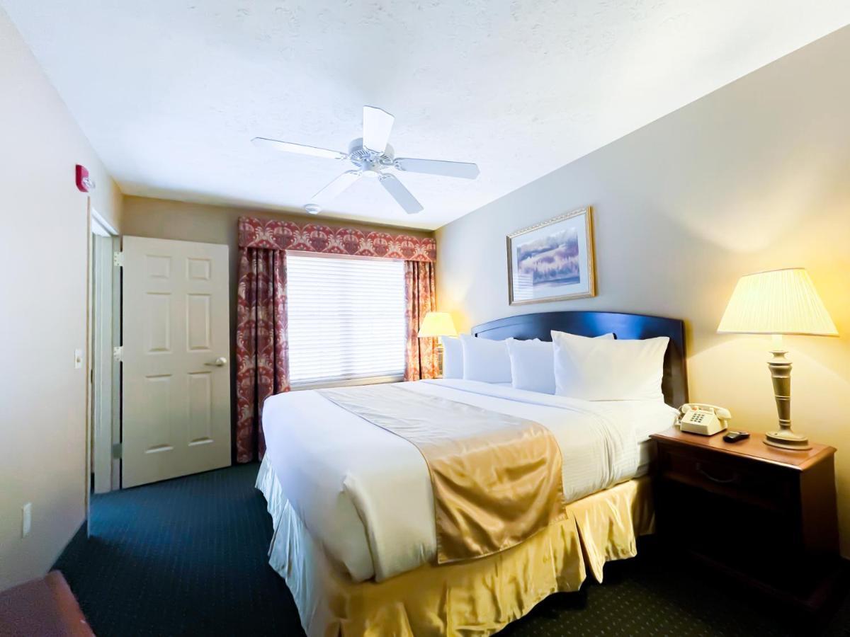 Split Rock Resort Lake Harmony