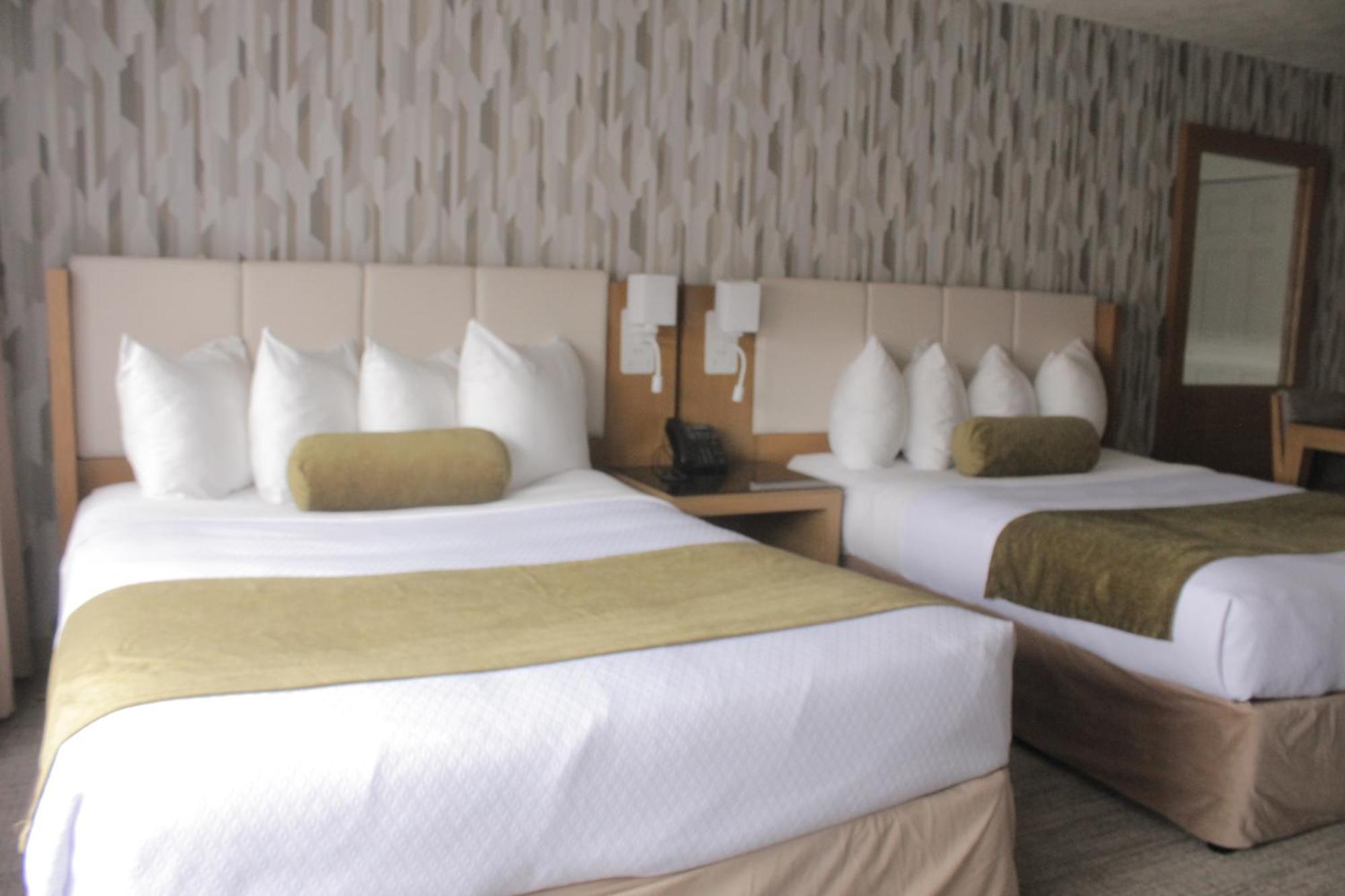 Split Rock Resort 3*