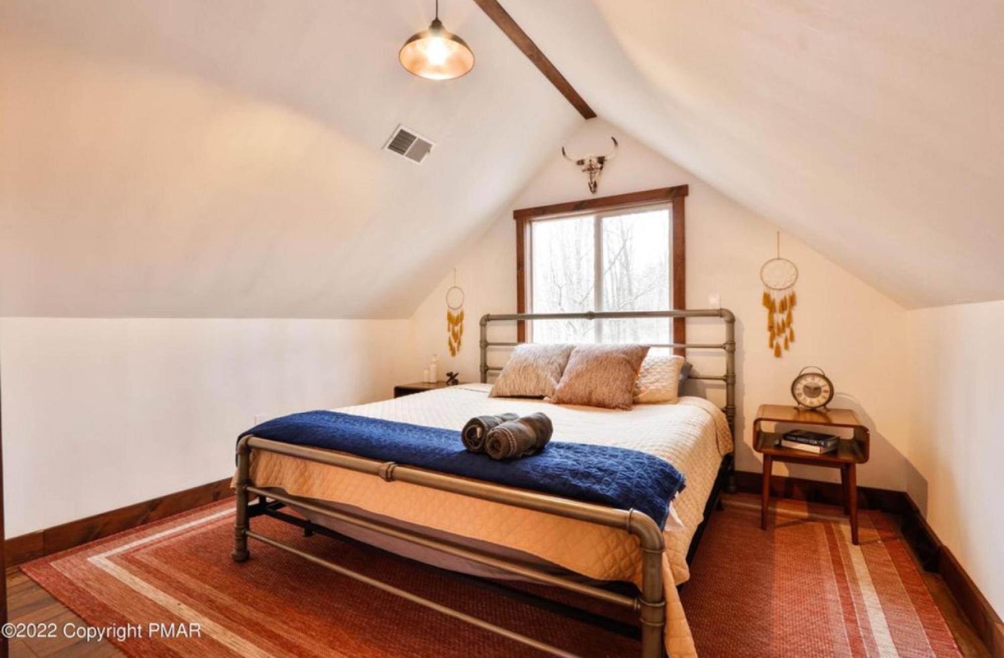 Kids Under 4 Free, Jacuzzi, Sauna, Pool, Lake, Gym