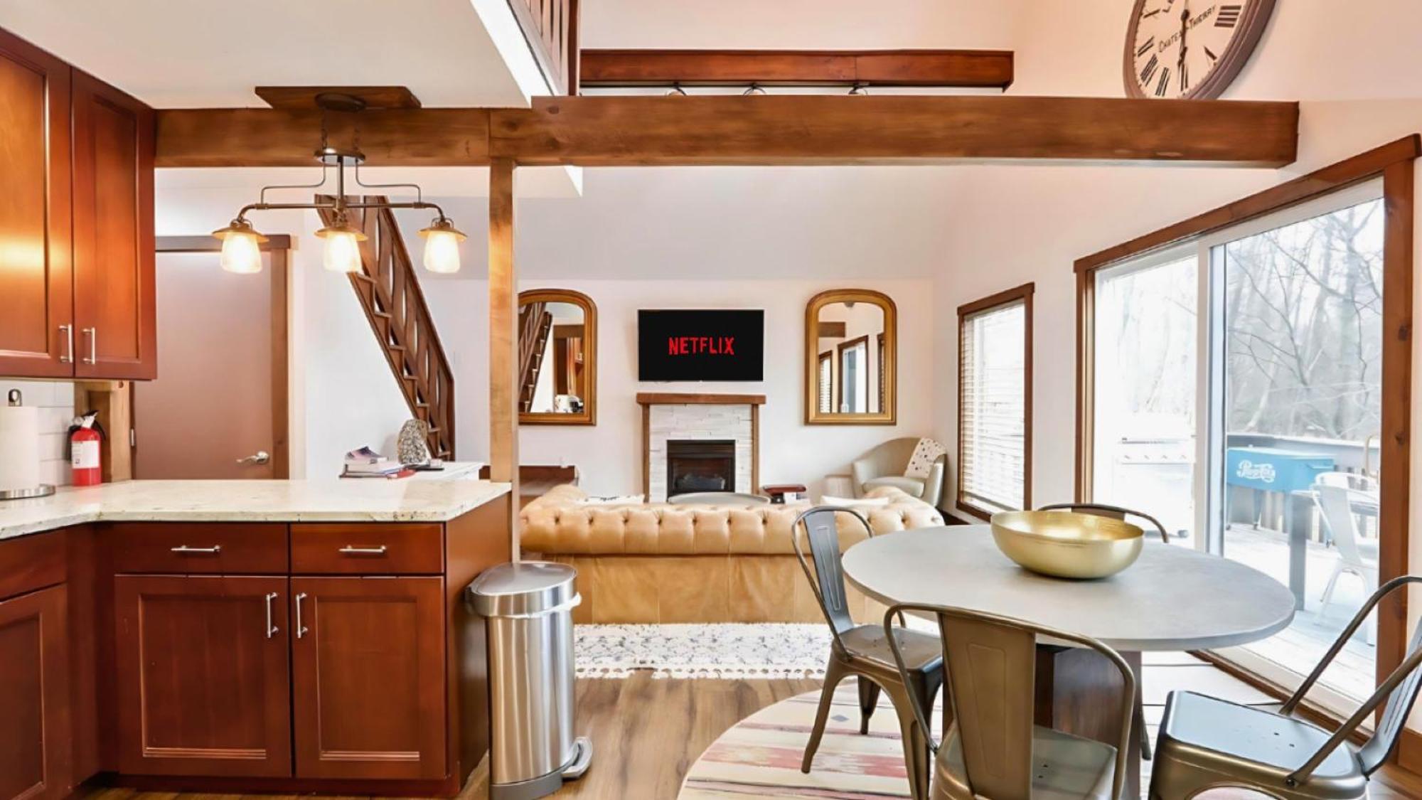 Kids Under 4 Free, Jacuzzi, Sauna, Pool, Lake, Gym