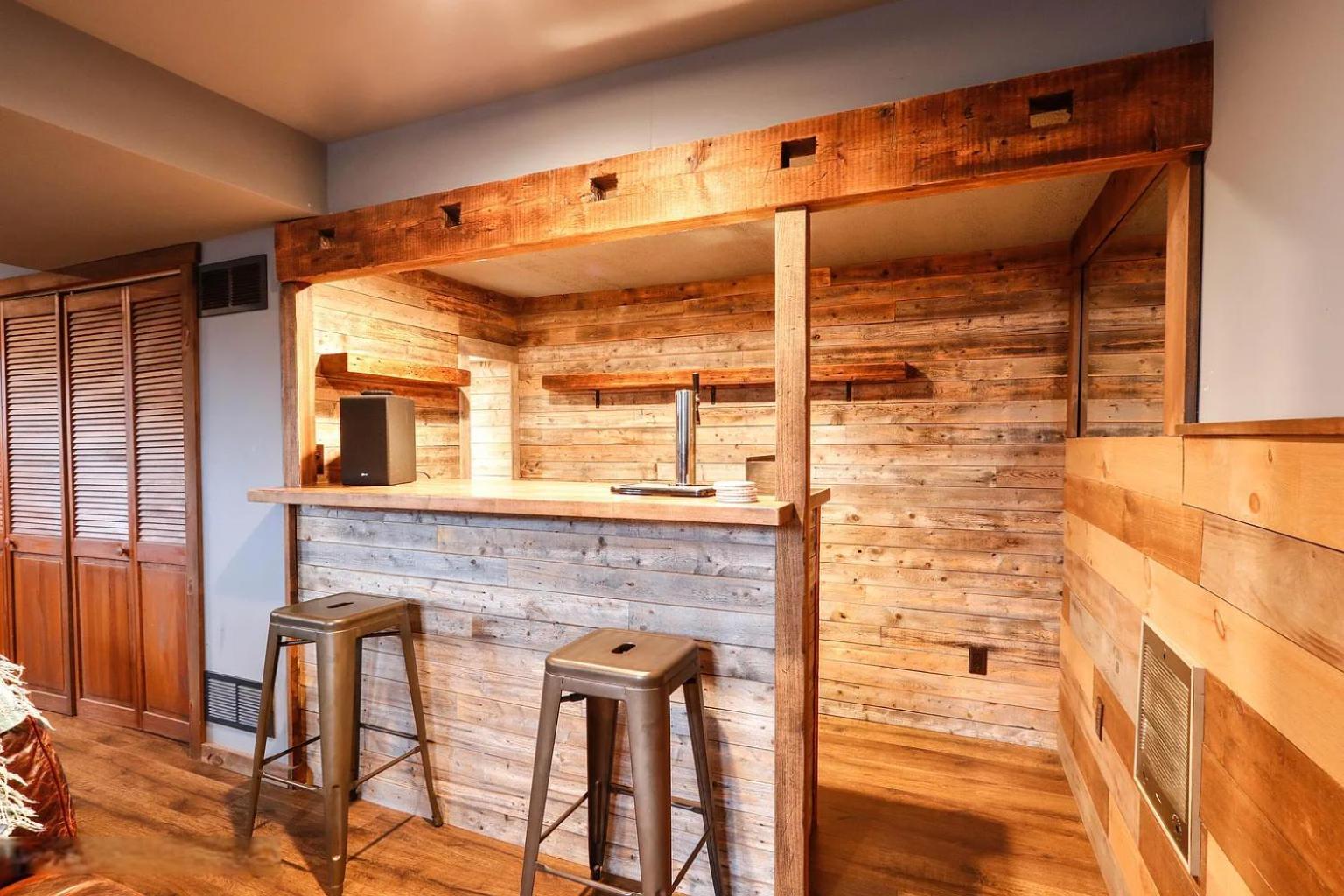 Kids Under 4 Free, Jacuzzi, Sauna, Pool, Lake, Gym Albrightsville