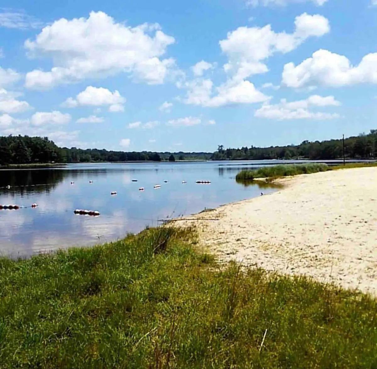 Kids Under 4 Free, Jacuzzi, Sauna, Pool, Lake, Gym * Albrightsville