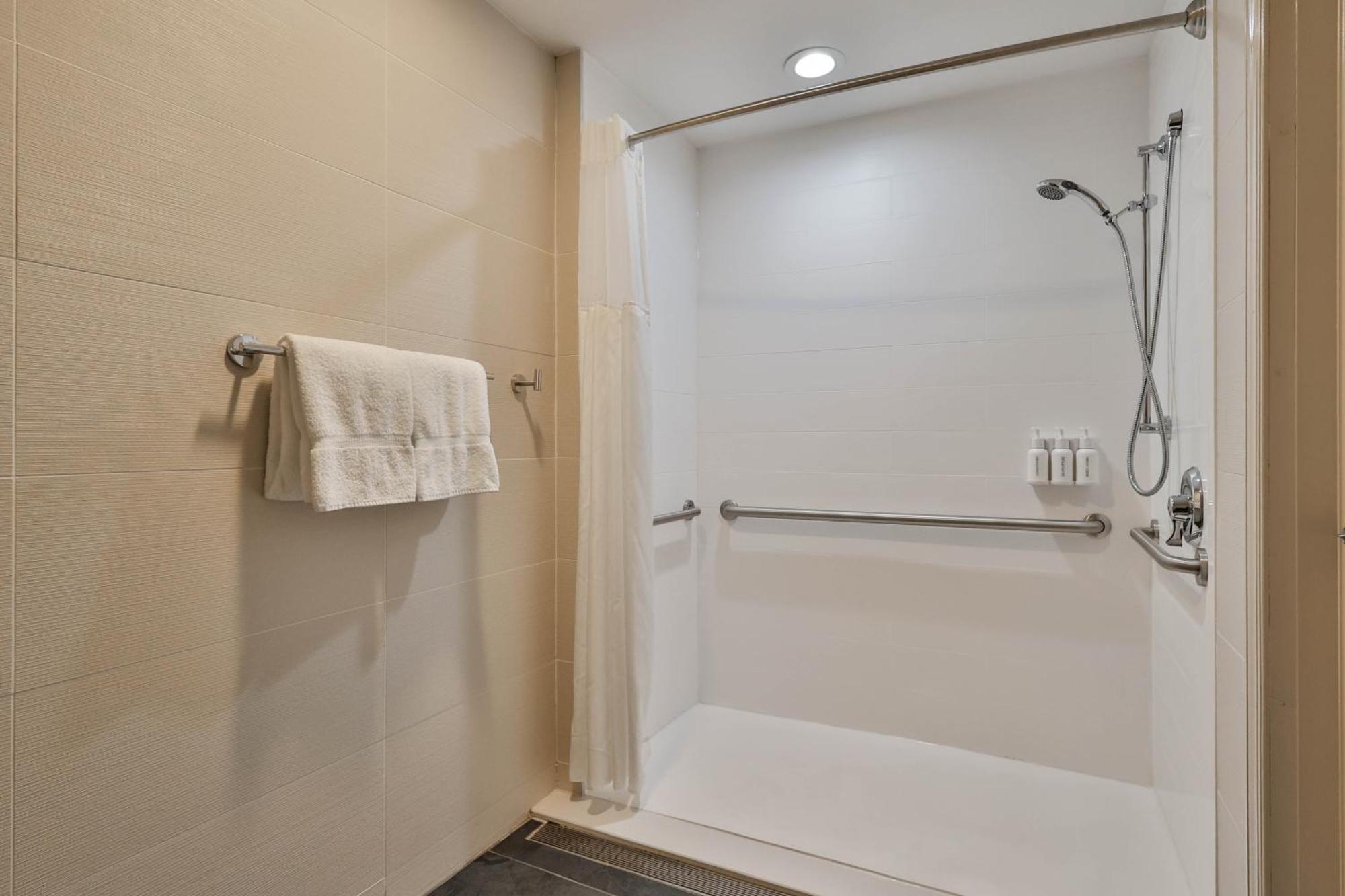 The Penn Stroud, - Poconos, Ascend Collection Hotel