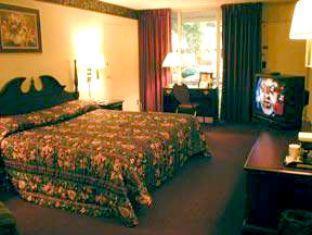 Fairbridge & Poconos Hotel 3*