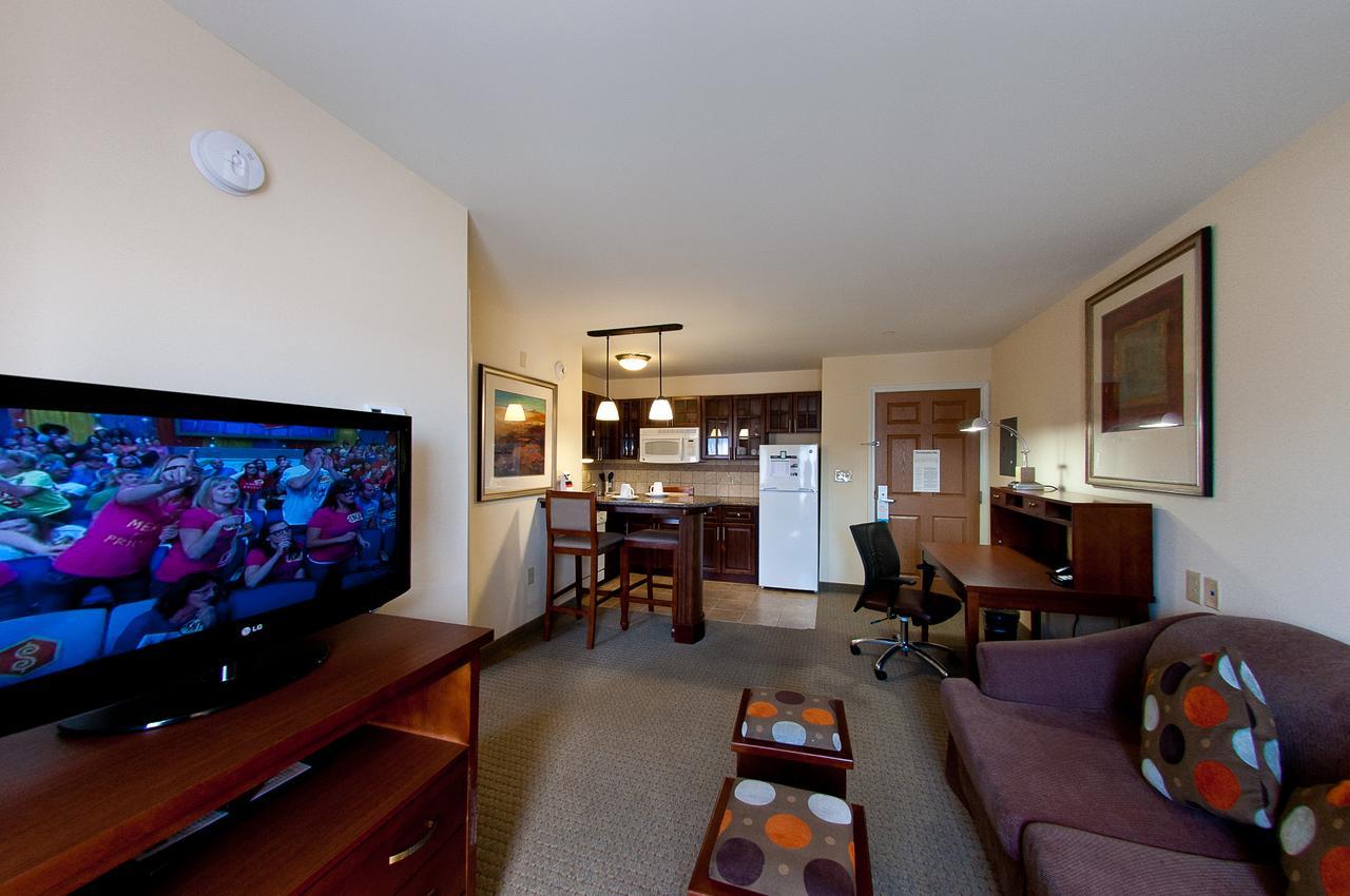 Hotel Staybridge - Poconos By Ihg East Stroudsburg