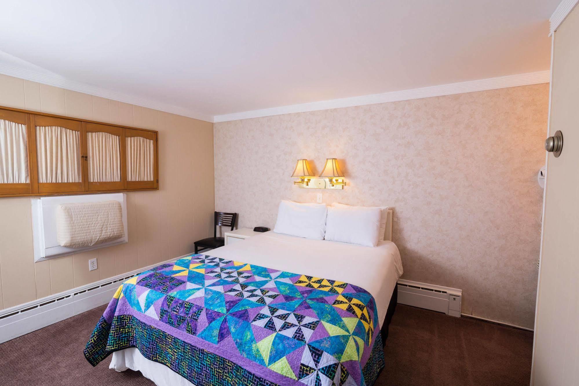 Harmony Hotel