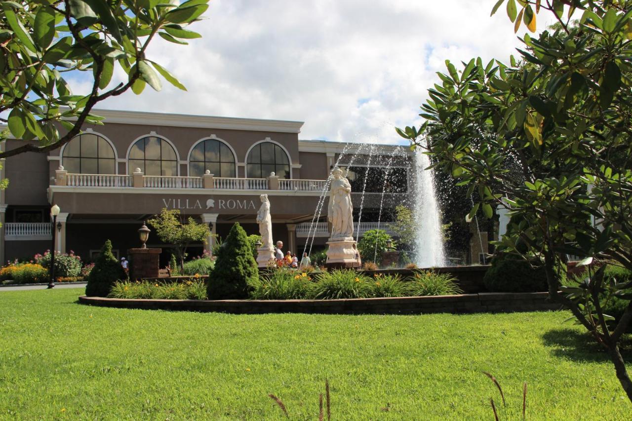 Roma And Conference Center 4*