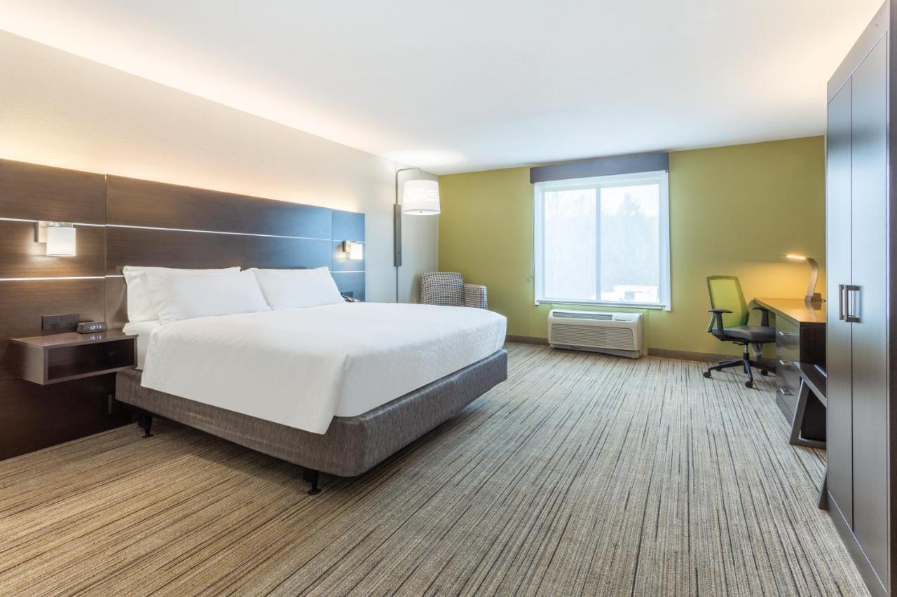 Express & - Poconos By Ihg Hotel